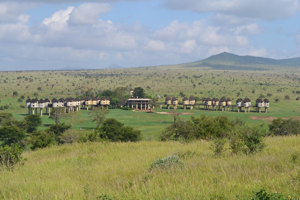 5 Days Tsavo East, Taita Hills Sanctuary, Tsavo West & Amboseli