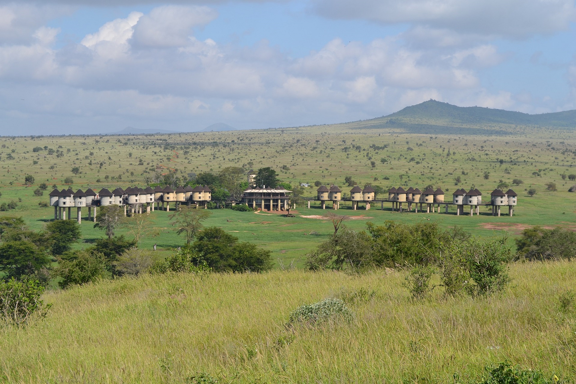 5 Days Tsavo East, Taita Hills Sanctuary, Tsavo West & Amboseli