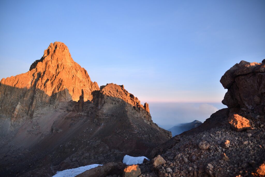 4 DAYS MOUNT KENYA CLIMBING: NARO MORU ROUTE